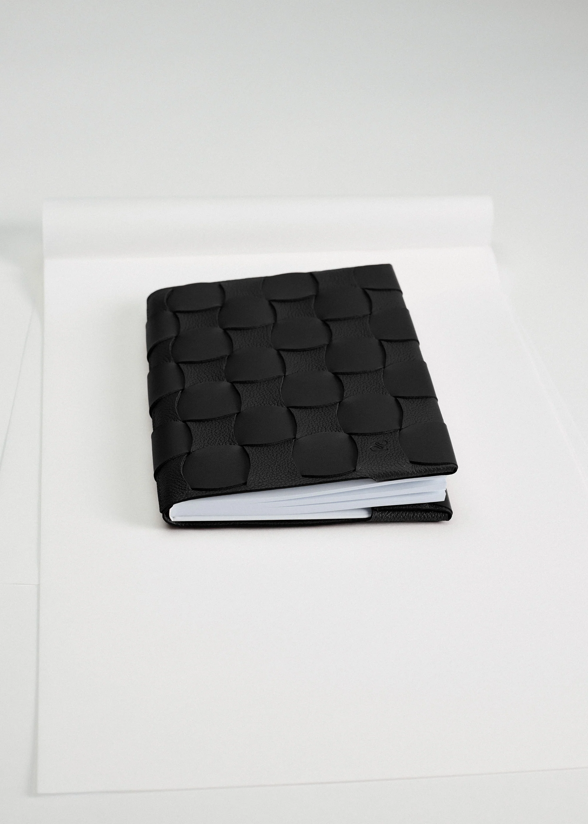 Couvre carnet Neiti A5 - Noir - Image 3